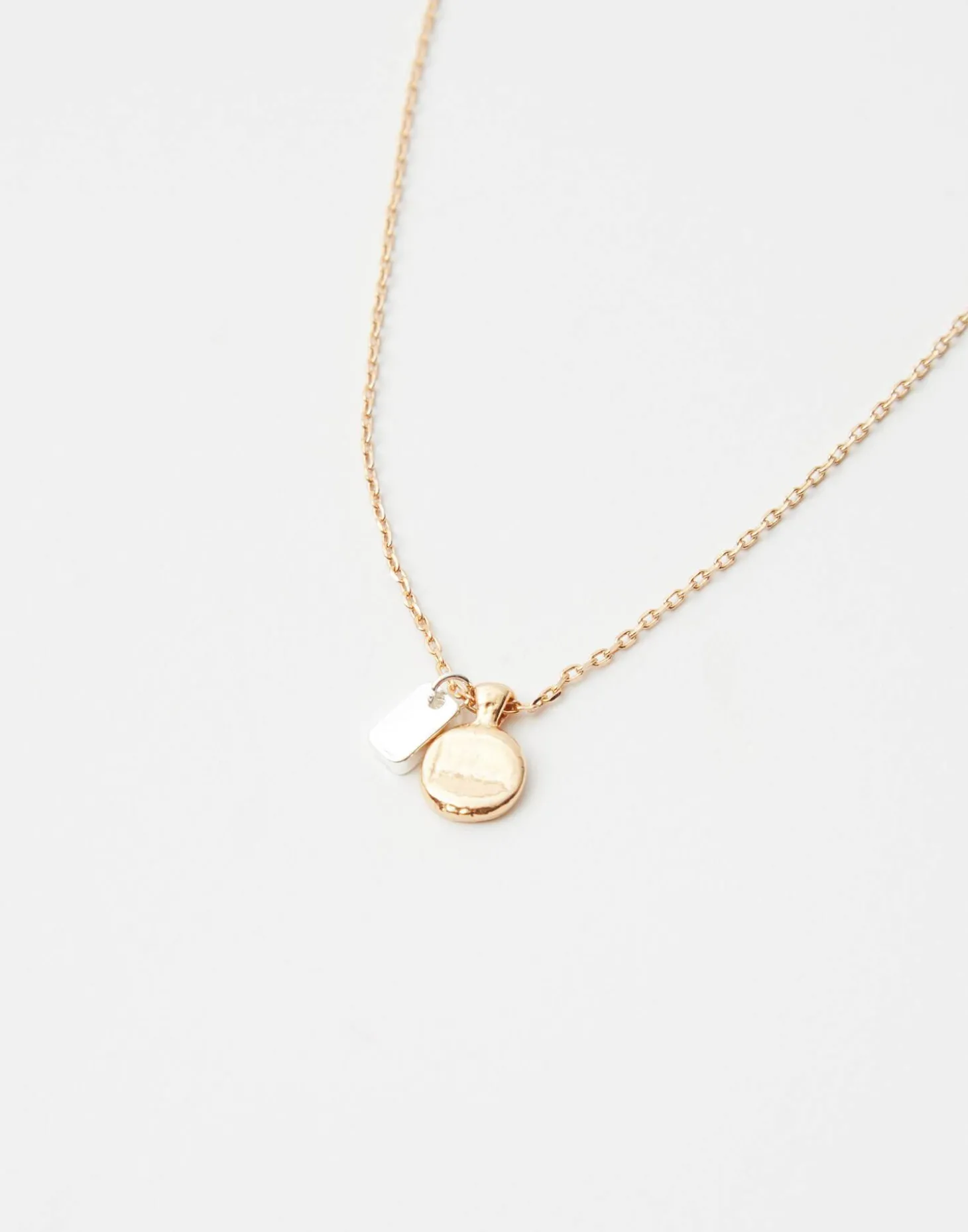 Collar Dos Charms