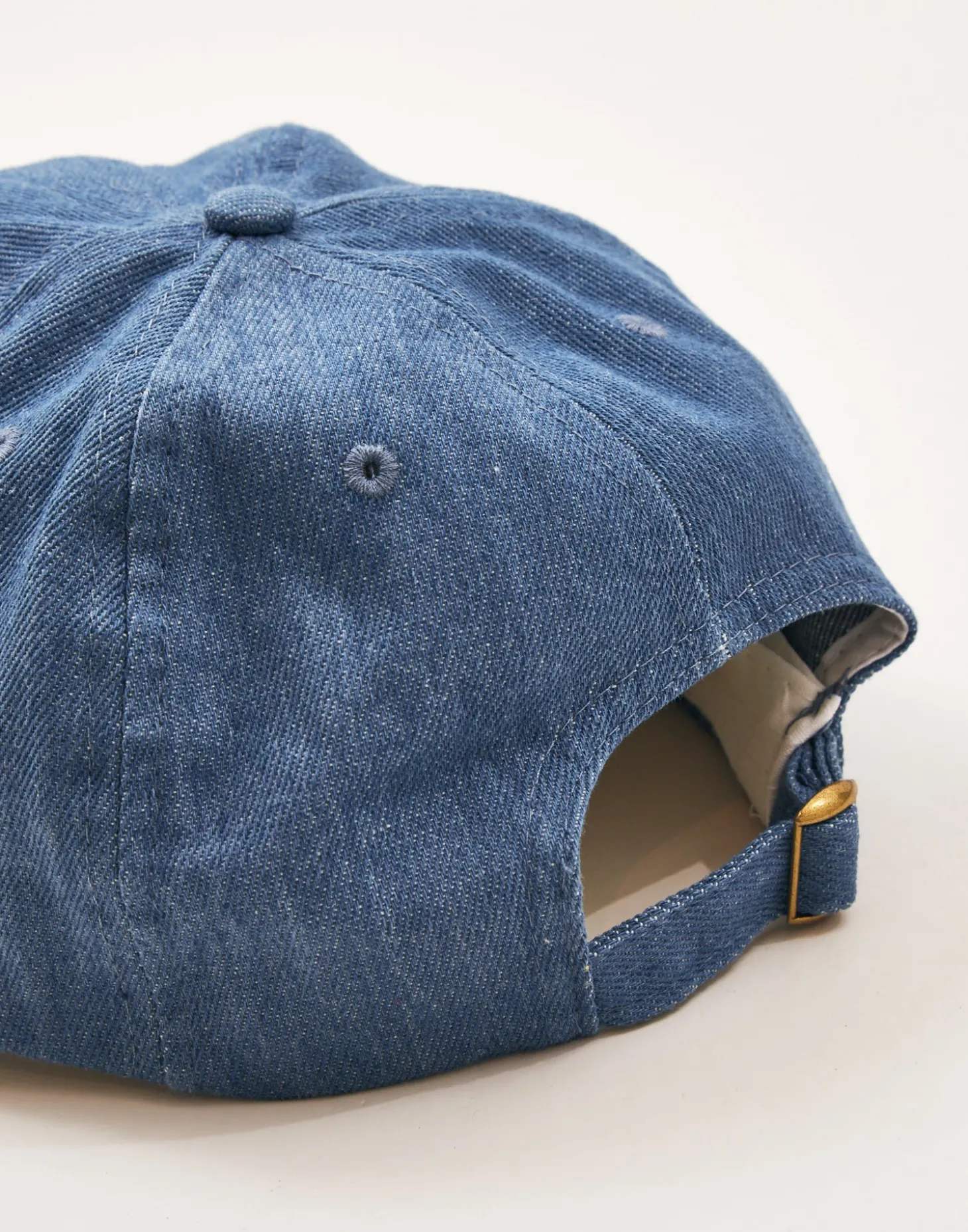Gorra Bordada Peace
